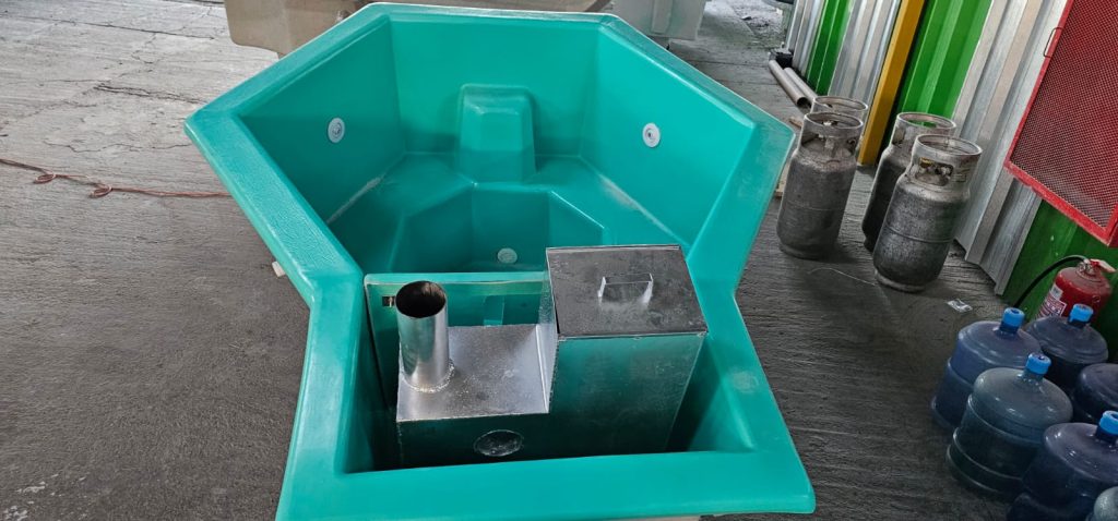 piscina-spa-2-2-x-1-7-hexagonal-prof-1-0-metro-con-hidromasaje-y